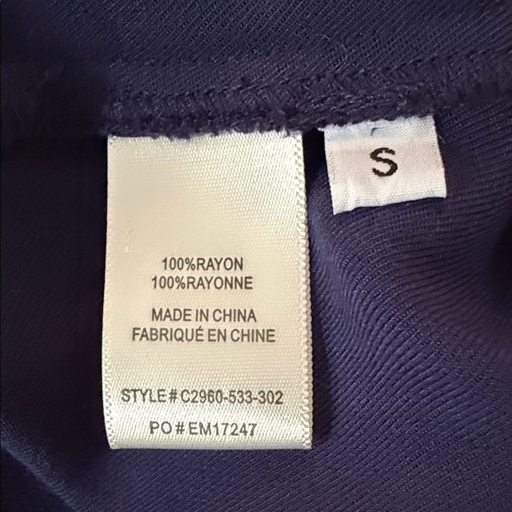 Cloth & Stone Navy V-Neck Top Short Sleeve - Picture 4 of 4